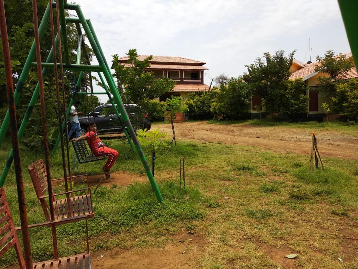 Mist Valley Hotel Masinagudi Luaran gambar