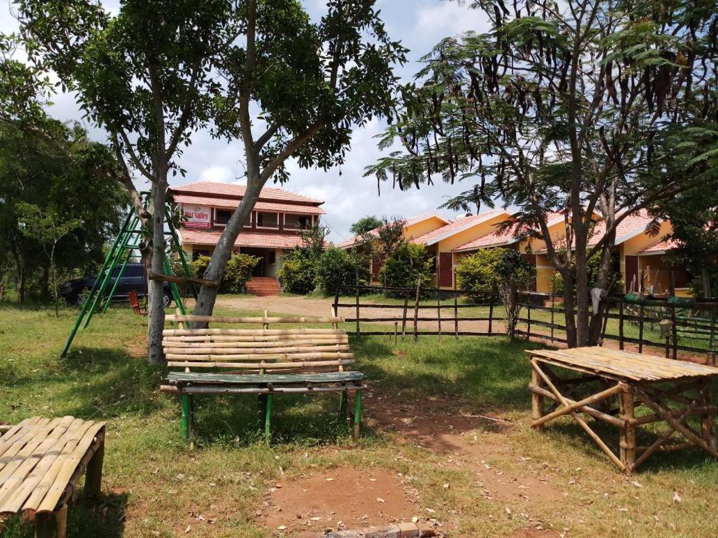 Mist Valley Hotel Masinagudi Luaran gambar